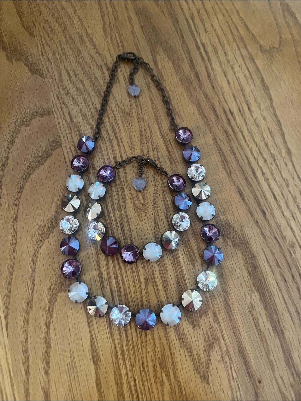Sabika inspired necklace and bracelet. Colors of burgundy, gold, and cream.